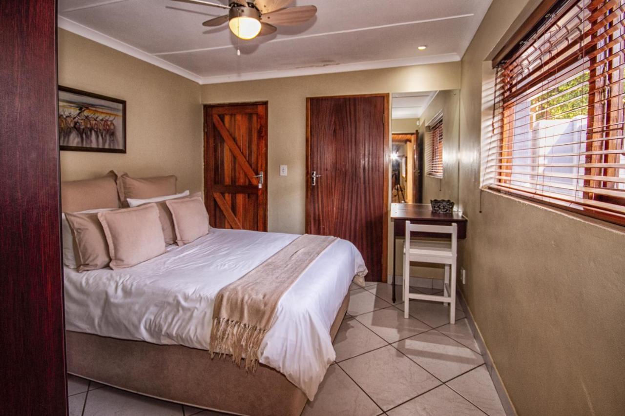 Ohannas Bnb & Self Catering Plettenberg Bay Exteriör bild