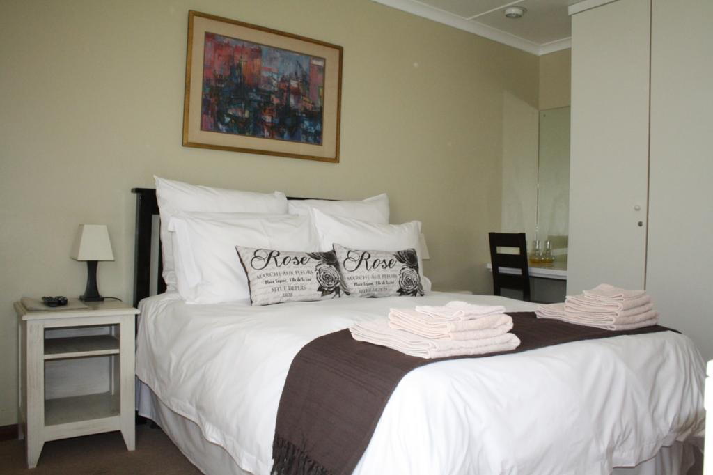 Ohannas Bnb & Self Catering Plettenberg Bay Exteriör bild